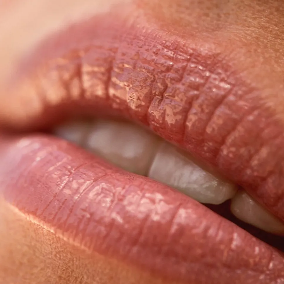 Balmy Gloss Tinted Lip Oil