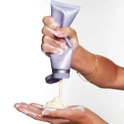 Goat Milk Moisturizing Cleanser 120ML