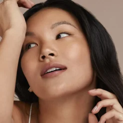 Hydrating Gel-to-Cream Cleanser