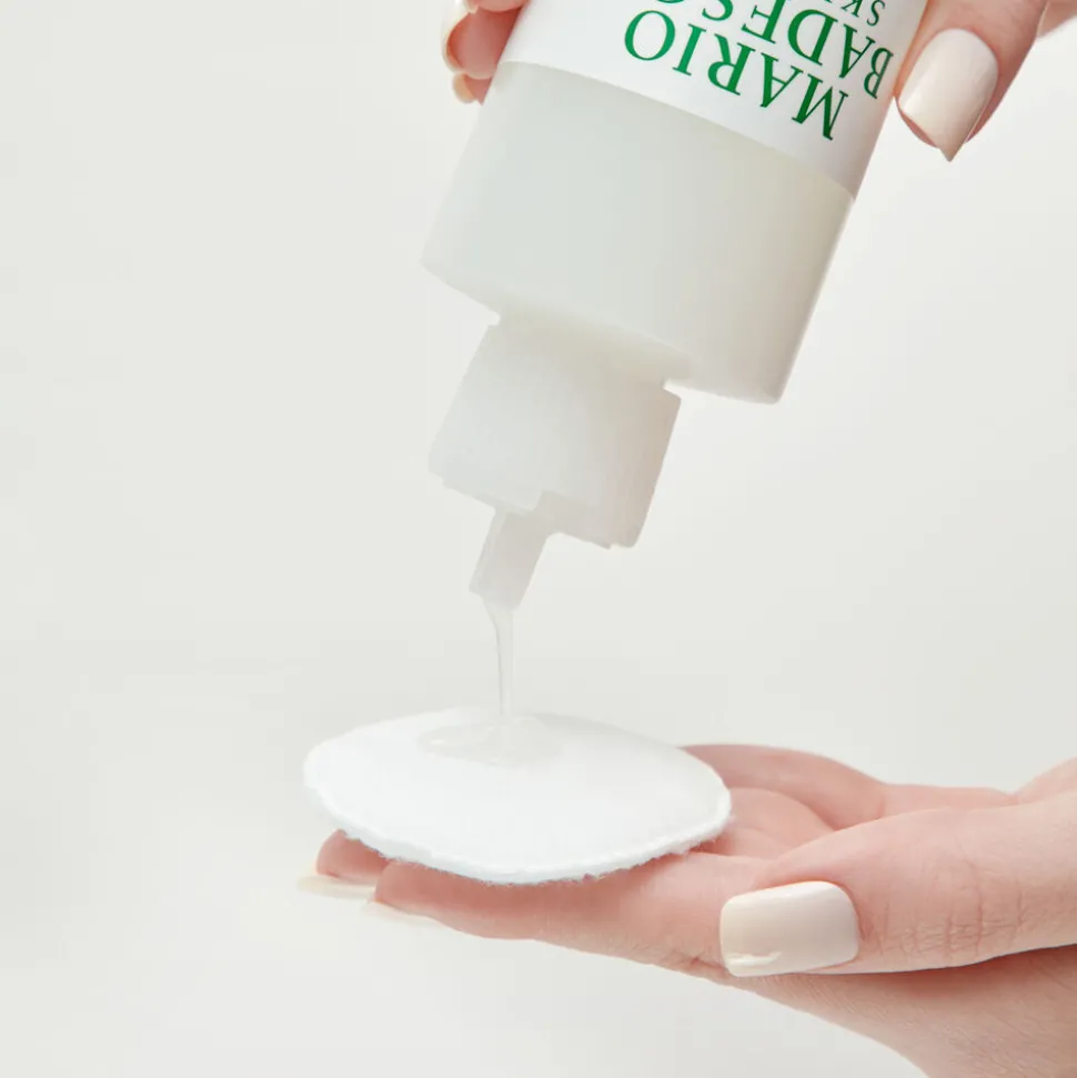Hydrating Glow Toner with Jojoba & PHA 236ML