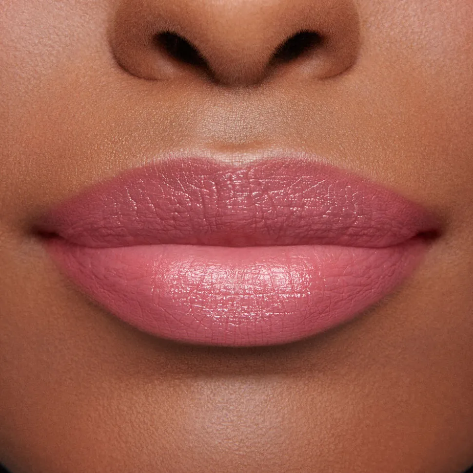 Luxuriously Lucent Lip Colour