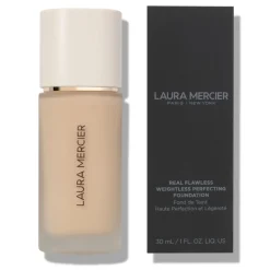 Real Flawless Weightless Perfecting Foundation
