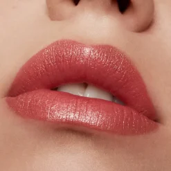 Shimmering Lipstick