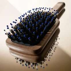 The Pocket Brush Radiance & Softness